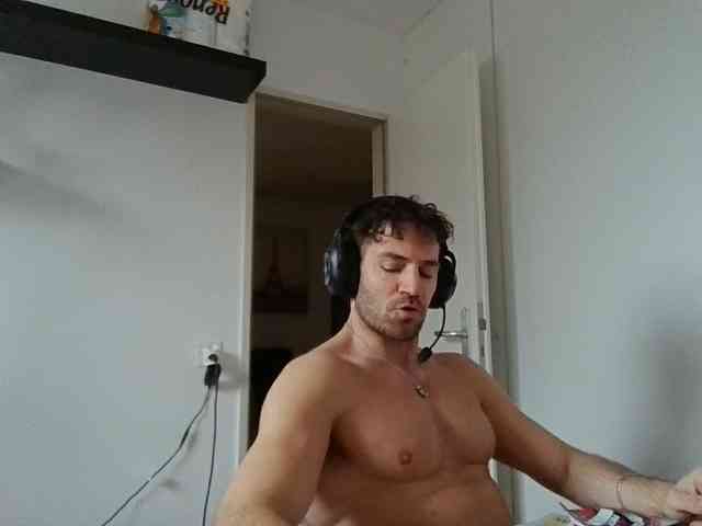 alphah-hunk alphah-hunk