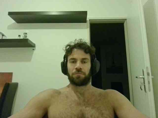 alphah-hunk