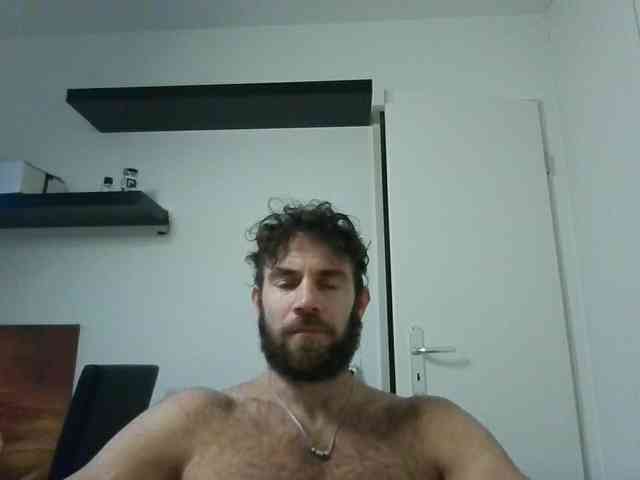 alphah-hunk alphah-hunk