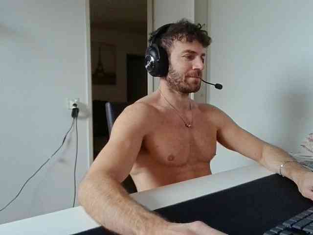 alphah-hunk alphah-hunk