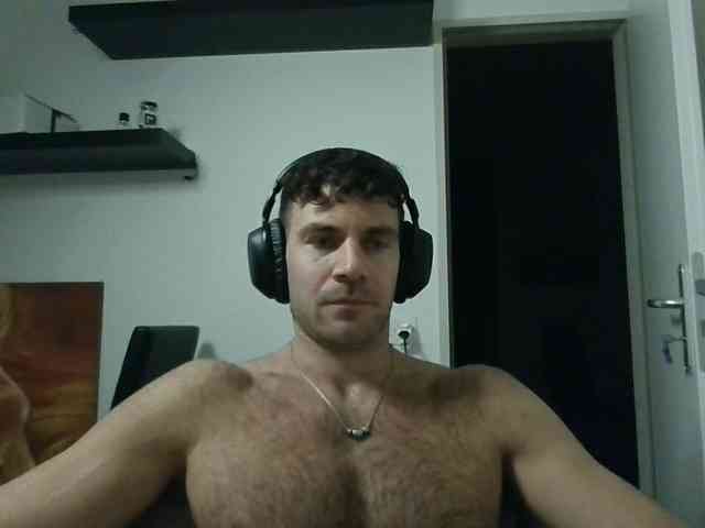 alphah-hunk alphah-hunk