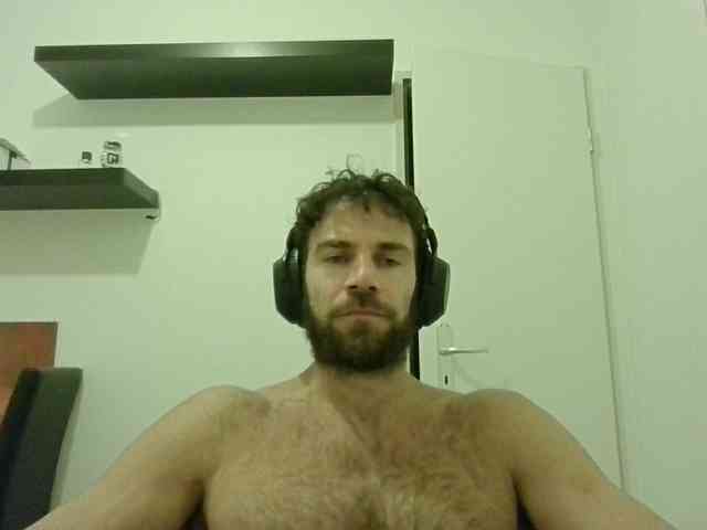 alphah-hunk