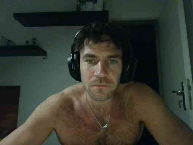 alphah-hunk alphah-hunk