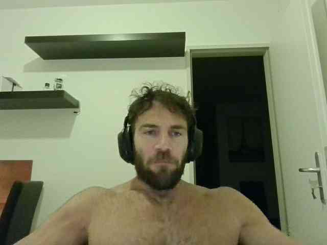 alphah-hunk