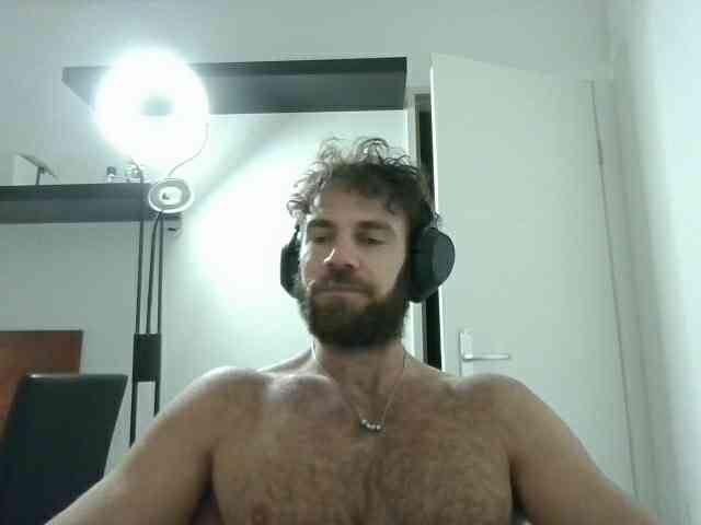 alphah-hunk alphah-hunk