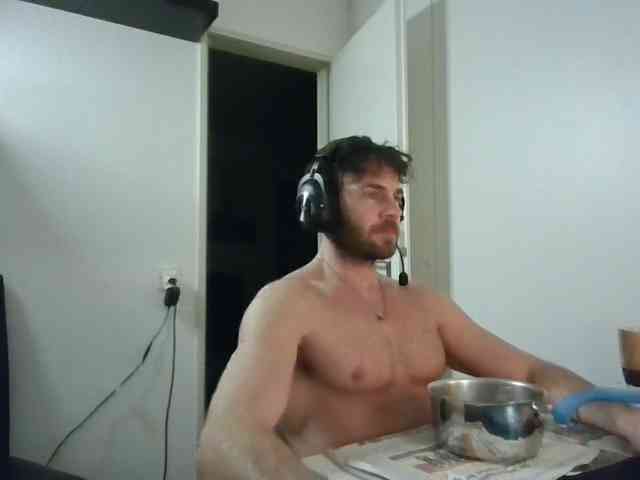 alphah-hunk alphah-hunk