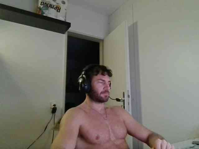 alphah-hunk alphah-hunk