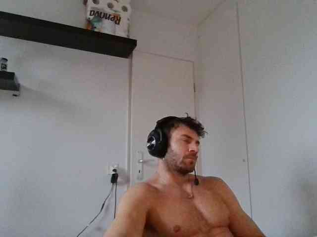 alphah-hunk alphah-hunk