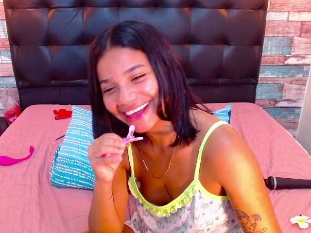 AngelicaBlue's BongaCams show and profile