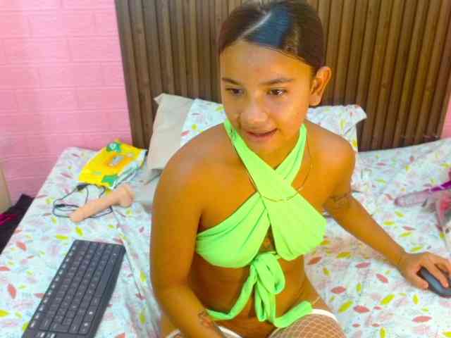 AngelicaBlue webcam