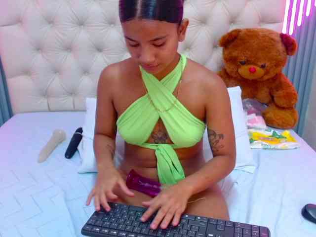 AngelicaBlue webcam