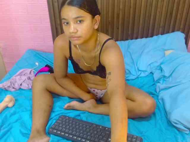 AngelicaBlue webcam