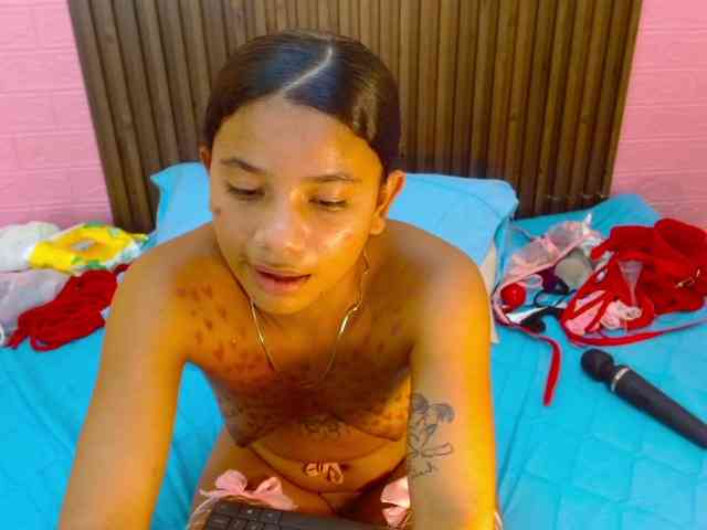 AngelicaBlue webcam