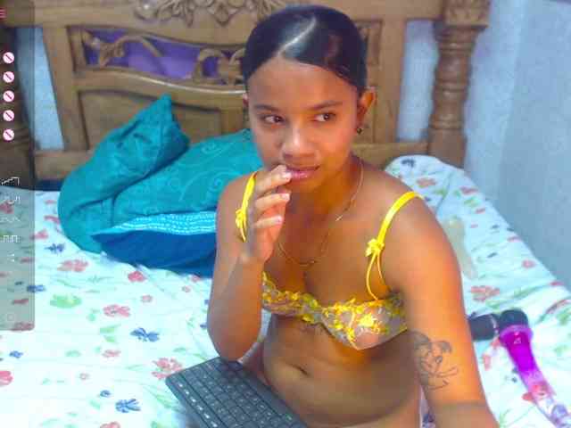 AngelicaBlue webcam
