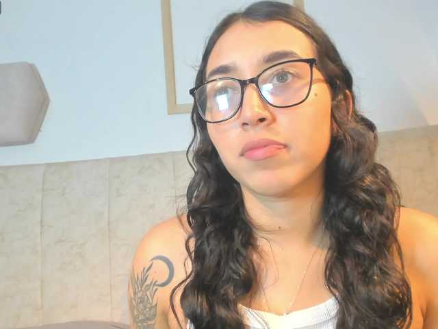 MariaFoxx's BongaCams show and profile