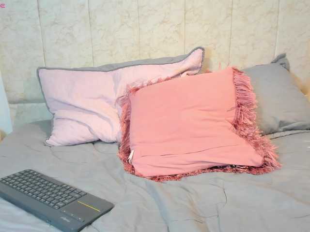 MariaFoxx's BongaCams show and profile