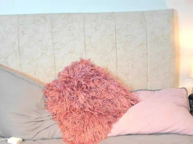 MariaFoxx's BongaCams show and profile