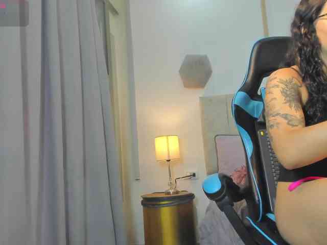 MariaFoxx webcam
