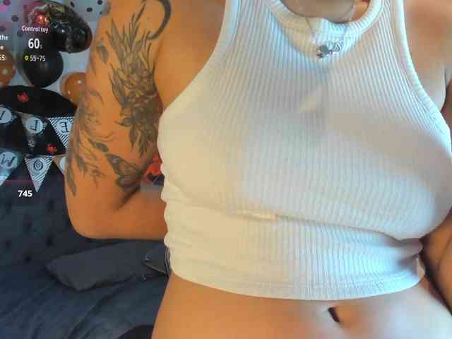MariaFoxx webcam