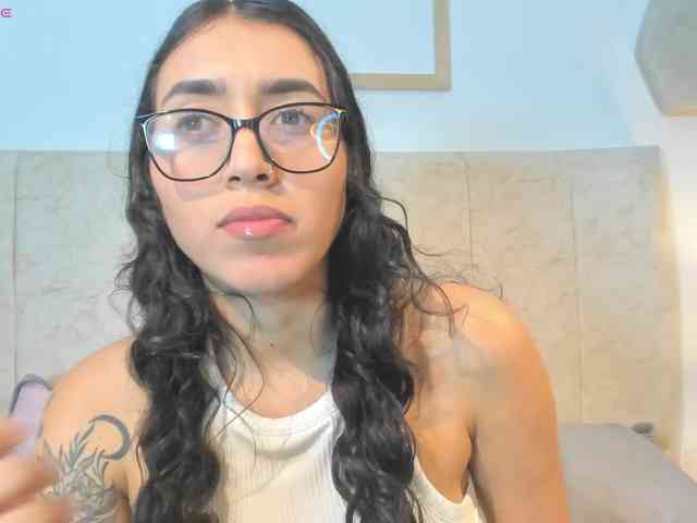 MariaFoxx webcam