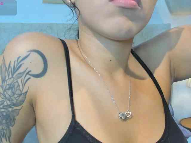 MariaFoxx webcam