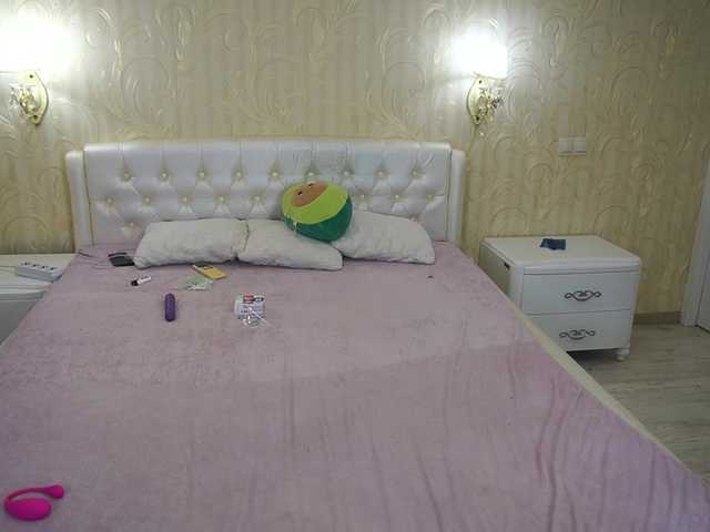 EliaRose's BongaCams show and profile