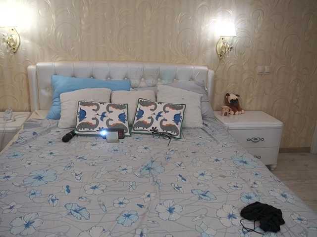 EliaRose's BongaCams show and profile