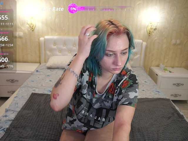 MiaVienne webcam bongacams model stream image