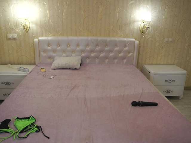 EliaRose's BongaCams show and profile