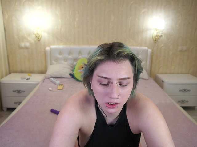 EliaRose's BongaCams show and profile