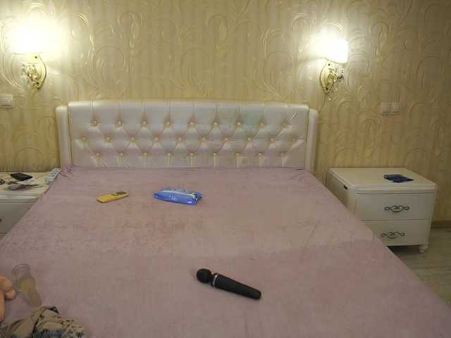 EliaRose's BongaCams show and profile