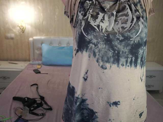 EliaRose's BongaCams show and profile