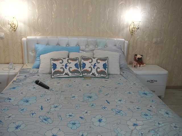 EliaRose's BongaCams show and profile