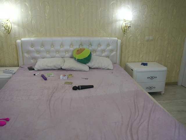 EliaRose's BongaCams show and profile