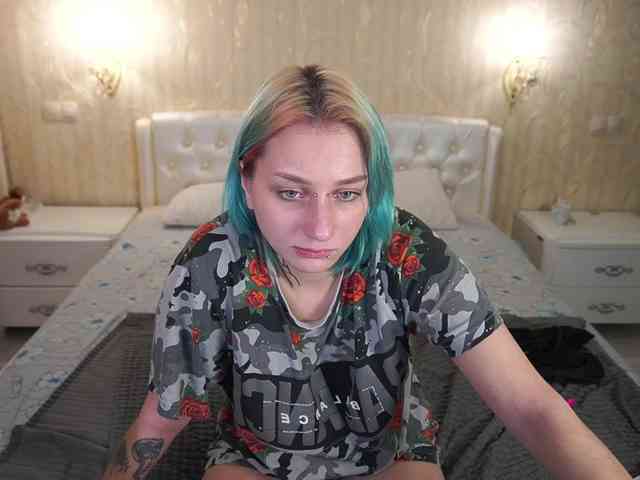 MiaVienne webcam