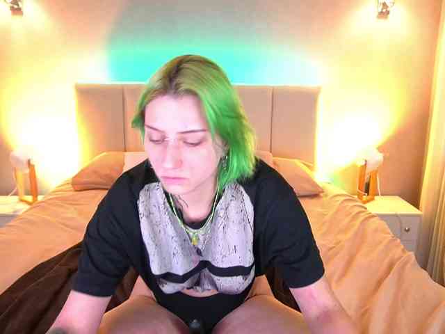 MiaVienne webcam