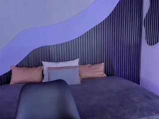 Alicia-20 Porn Show