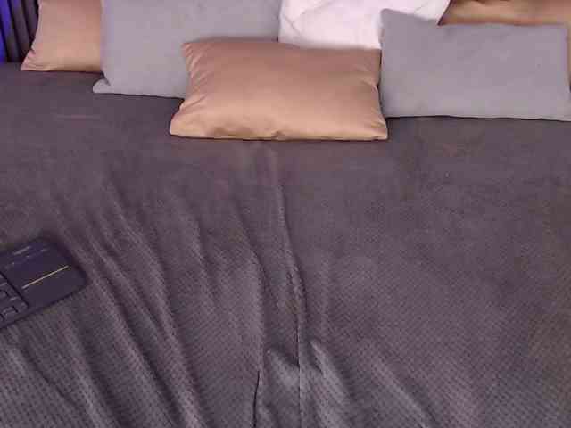 Alicia-20 webcam