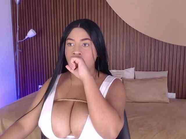 Alicia-20 webcam