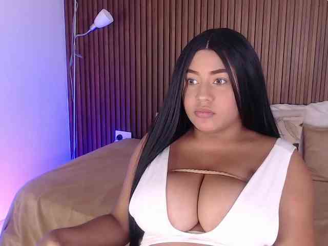 Alicia-20 webcam
