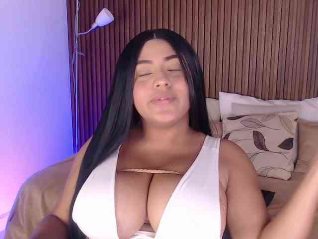 Alicia-20 webcam