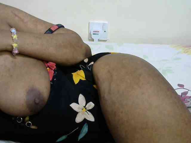 Miss-riri webcam