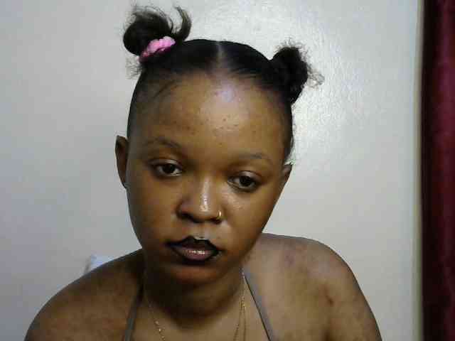 Miss-riri webcam