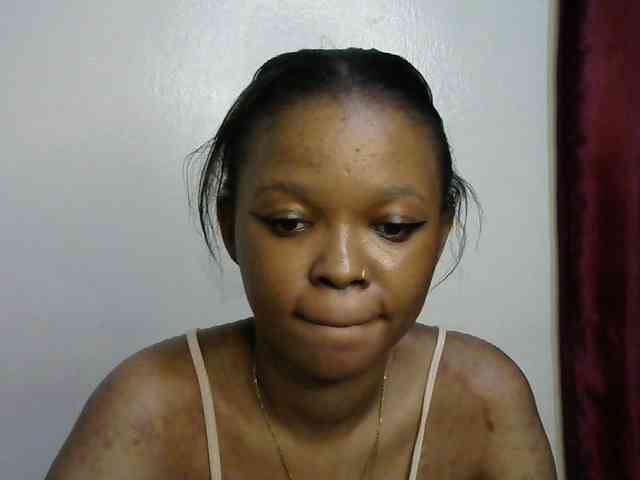 Miss-riri Live Webcam on BongaCams
