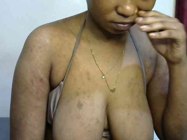 Miss-riri webcam