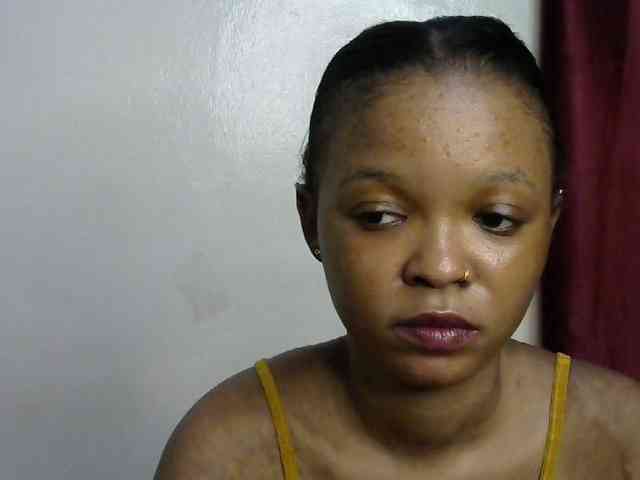 Miss-riri webcam