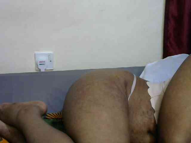 Miss-riri Live Webcam on BongaCams