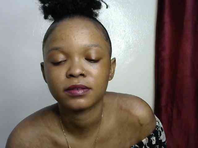 Miss-riri webcam