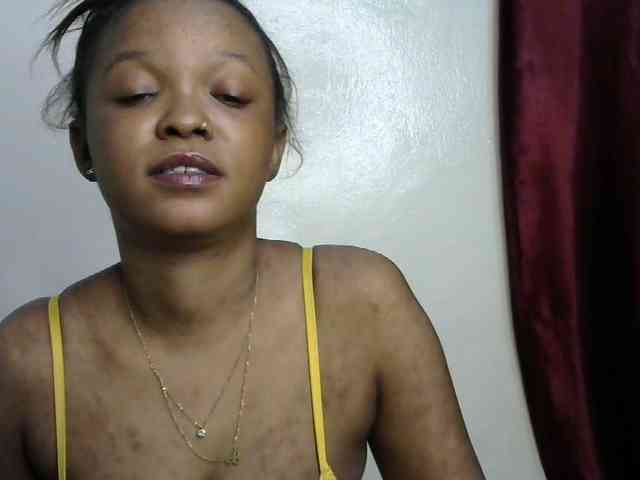 Miss-riri webcam