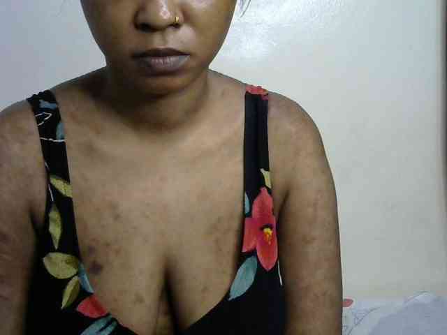 Miss-riri webcam